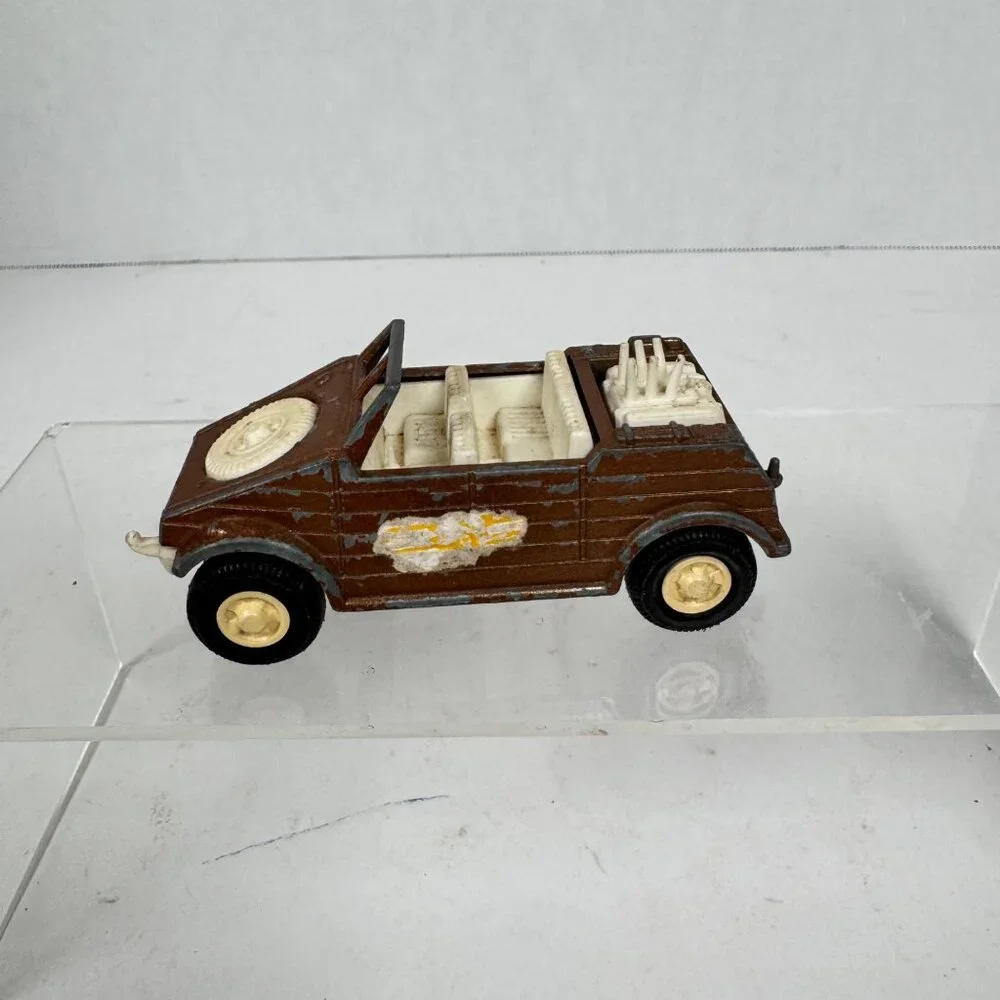 Vintage TootsieToy Trucks Lot of 4 • Diecast‎ Vehicles • Mini Toy Trucks • Mixed